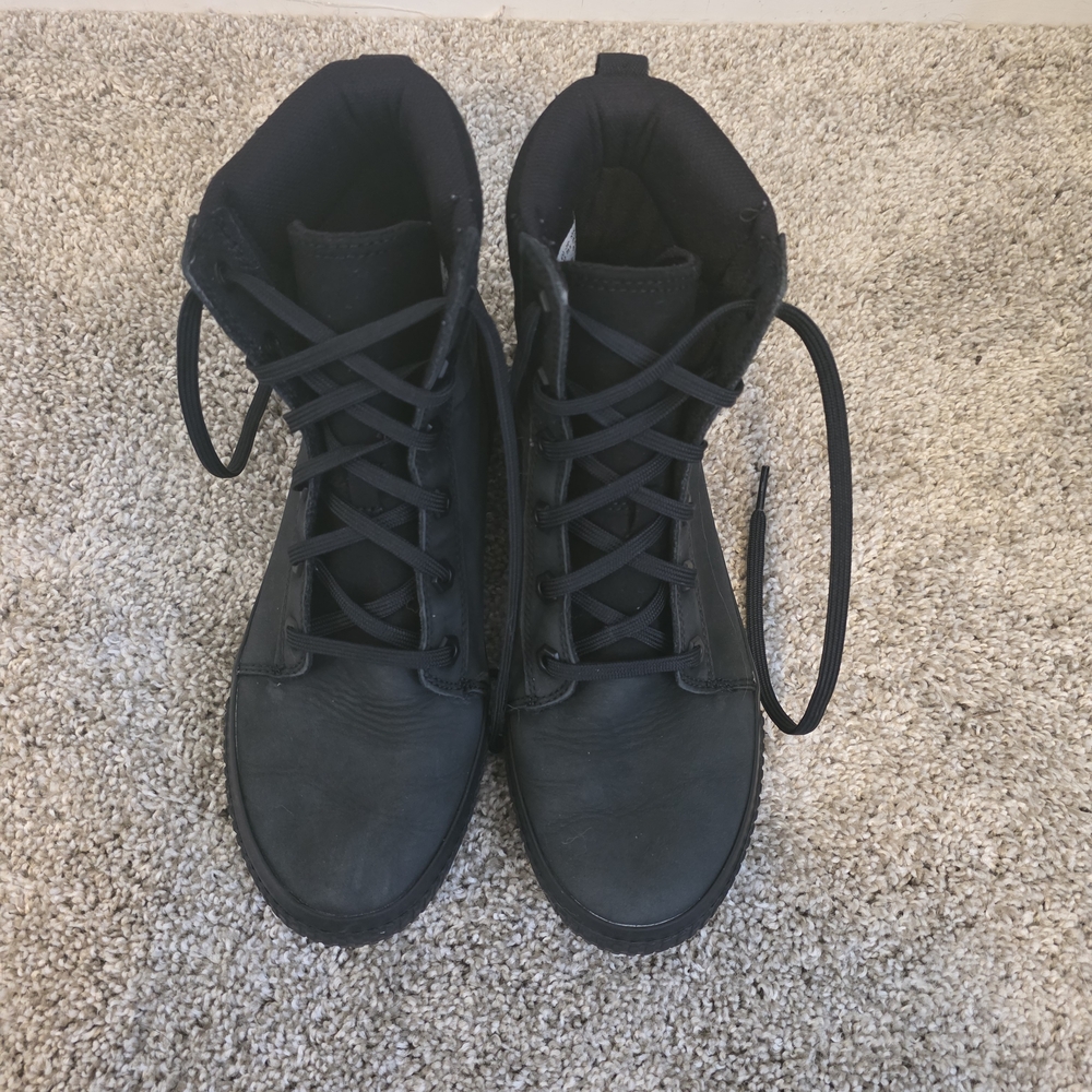 Timberland Women's Black High-Top Sneakers - Picture 5 of 11